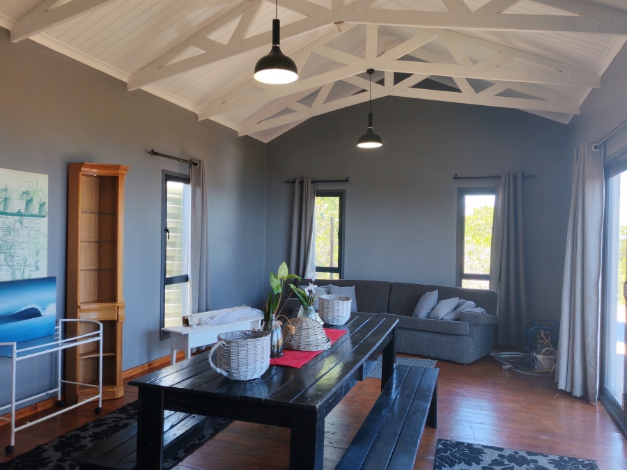 2 Bedroom Property for Sale in Beachview Eastern Cape